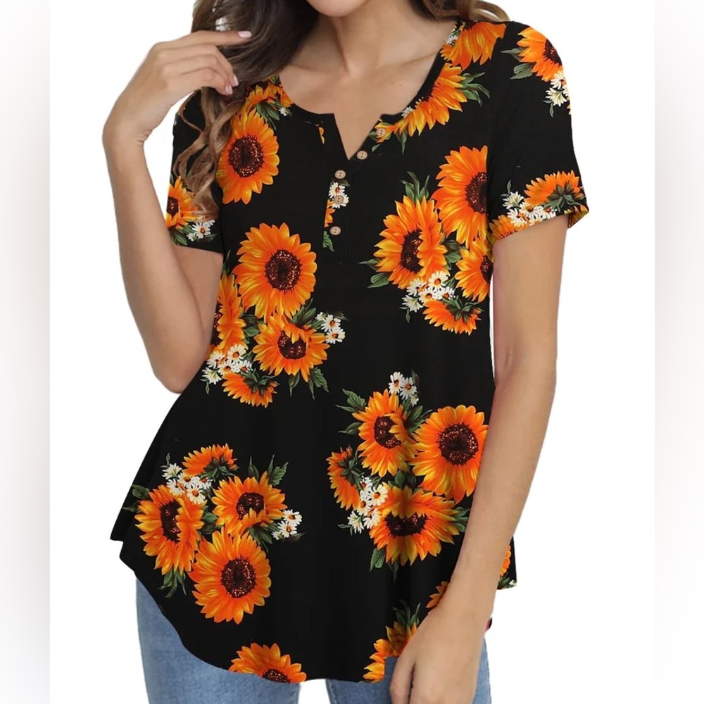 NWT Sunflower Babydoll Tee